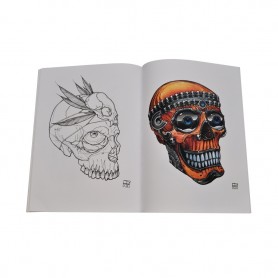 Tatuaje de calavera de libro